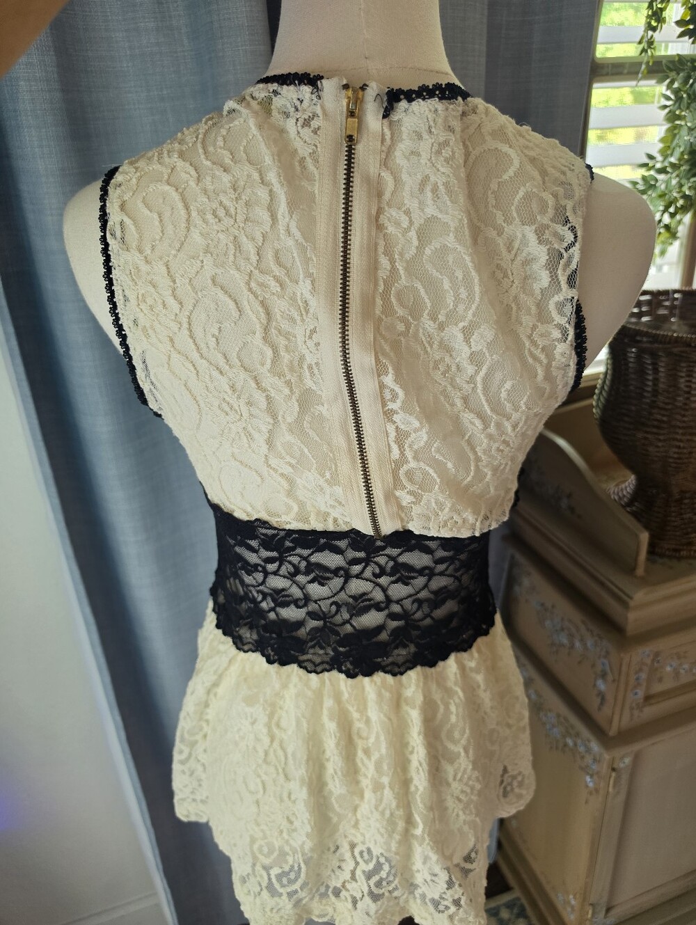 Lace Top - Picture 4 of 5
